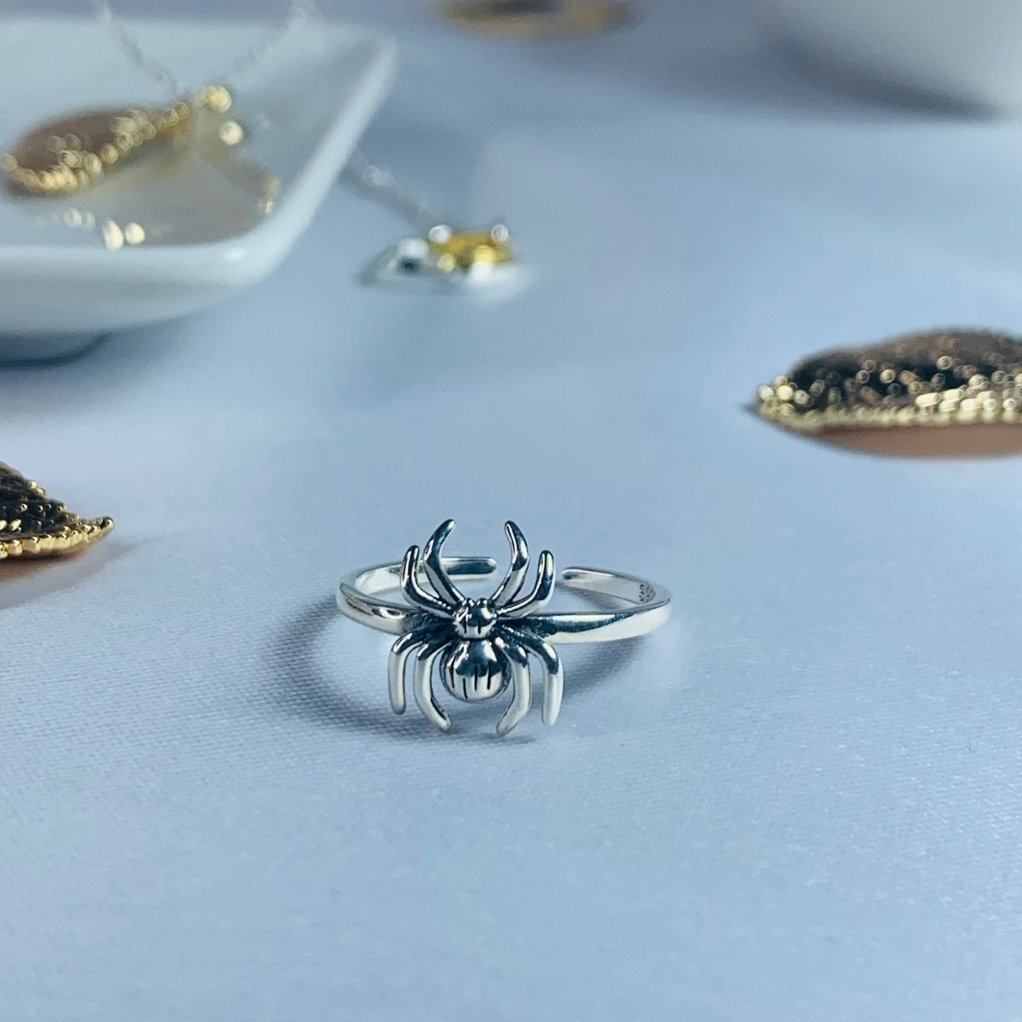 01 Spider Ring